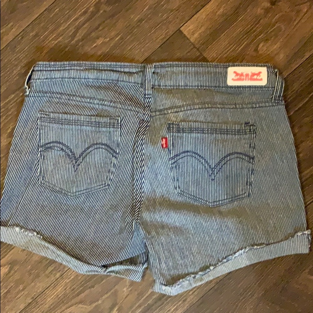 Striped LEVI shorts